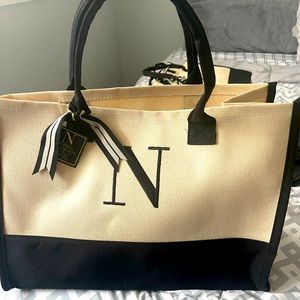 Monogrammed tote with an N